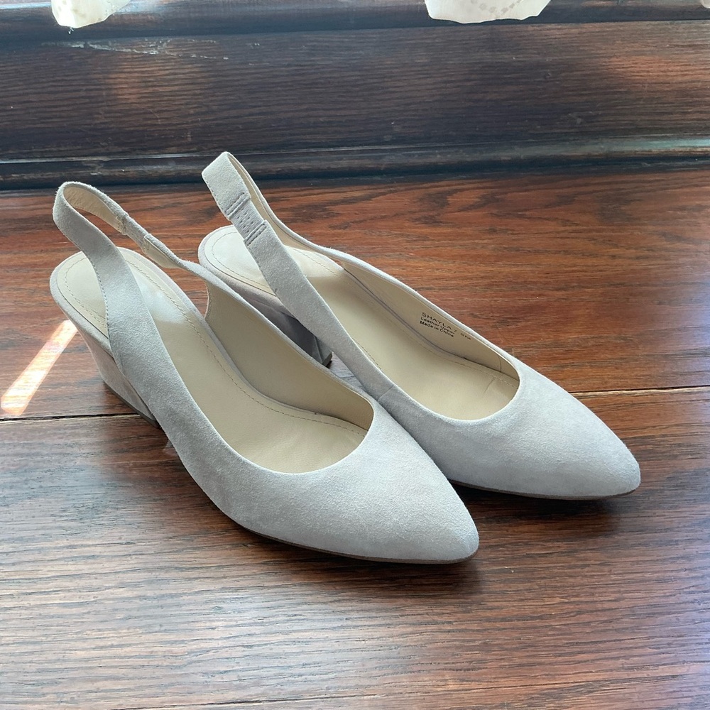 Botkier New York Elegant Pale Pink/Cream Slingback Suede Heels